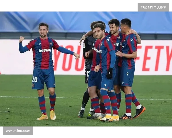 西甲赛场各队战术同质化下精细出球设计成关键